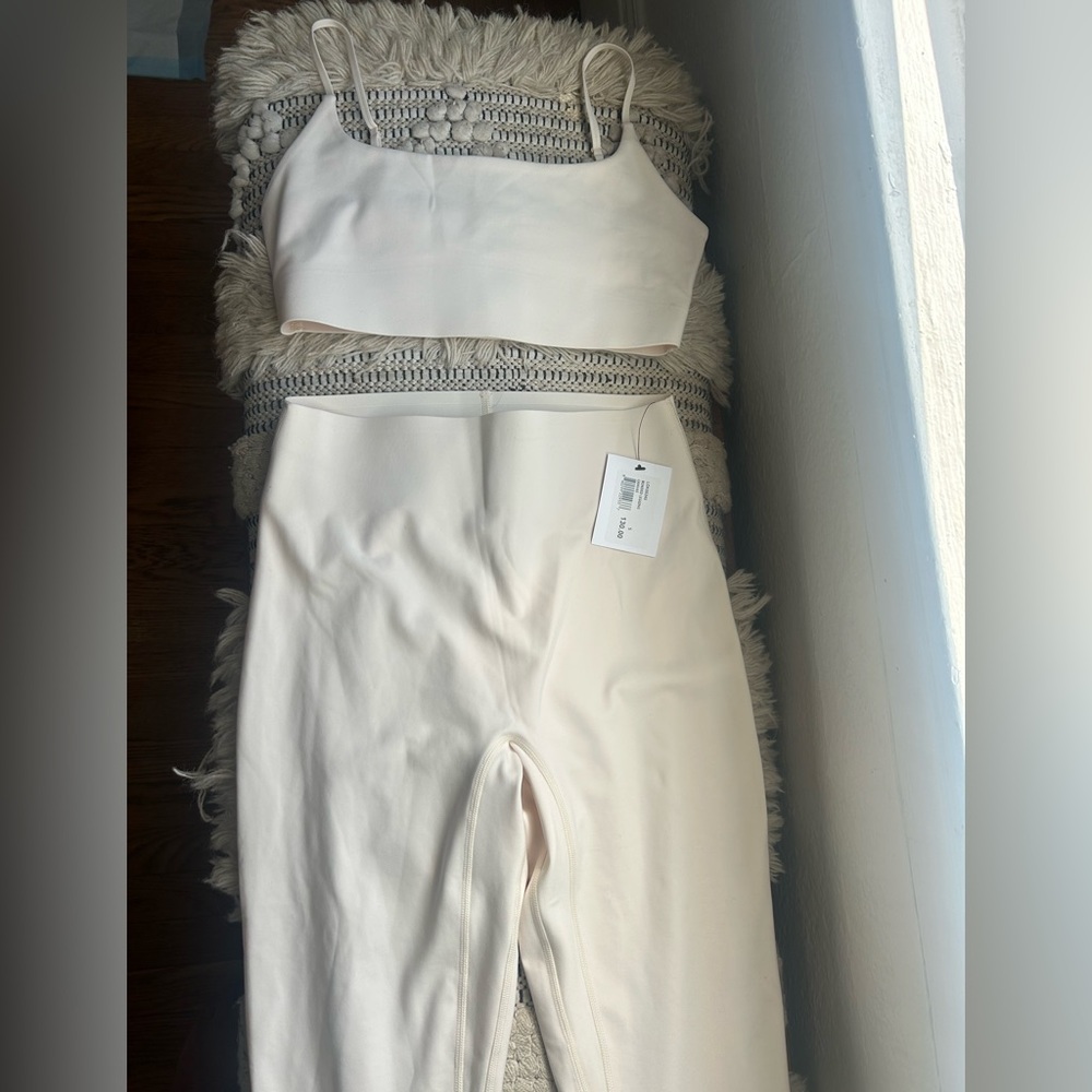 Le Ore Activewear Set